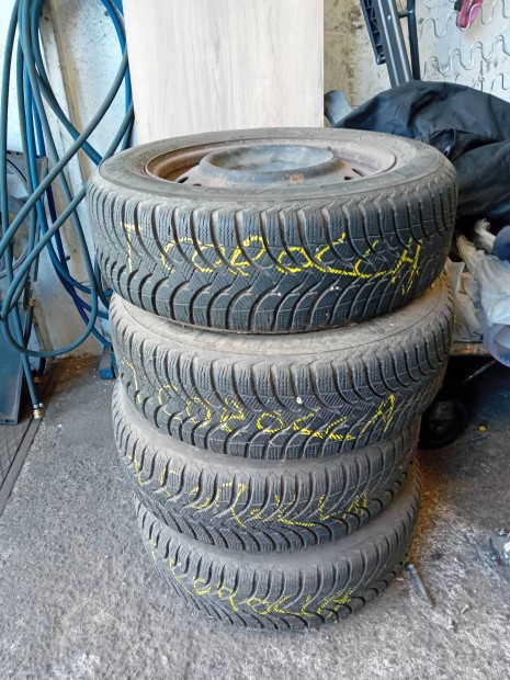 Toyota corolla télikertek garnitúra olcsón eladó