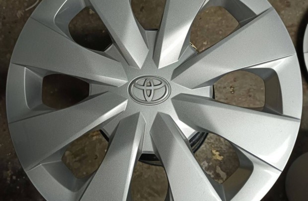 Toyota dsztrcsa 15"