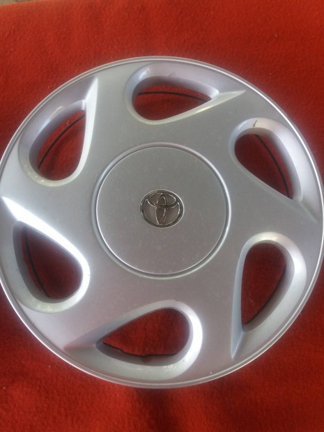 Toyota disztrcsa 15 " szp llapot