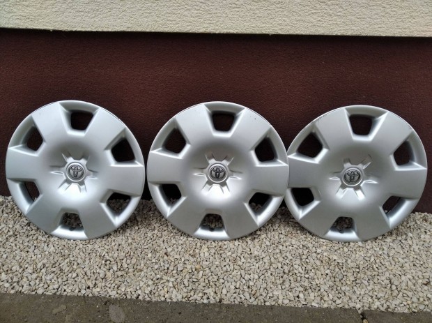 Toyota dsztrcsa