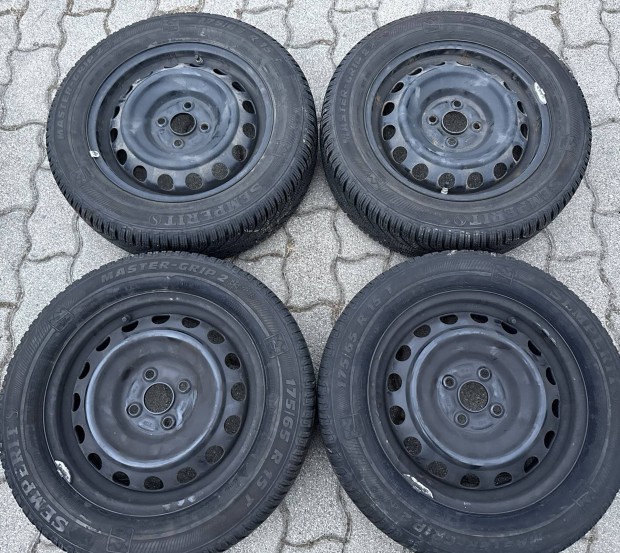Toyota felni 15" 4x100 Téli gumi szenzor! Yaris felni 15"