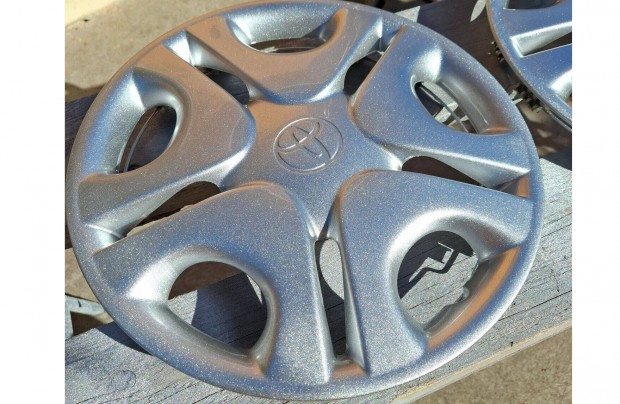 Toyota gyri 14" disztrcsk eladk