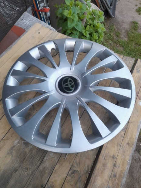 Toyota gyri 15" dsztrcsa