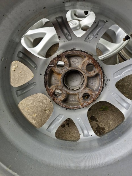 Toyota gyári 4x100 14" alufelni