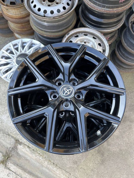 Toyota gyri j 7.5x18" 5x114.3 ET45