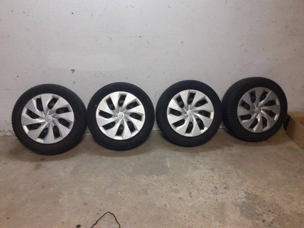 Toyota gyri aclfelni dsztrcsval