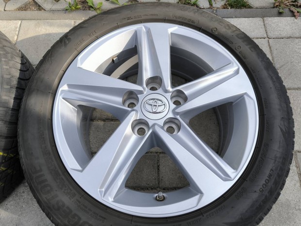 Toyota gyári alufelni 16"