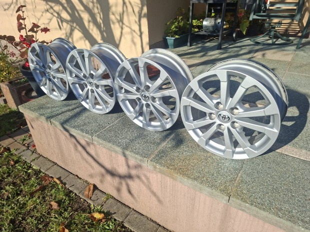 Toyota gyri alufelni alu felni 5x114.3 60.1 ET39 