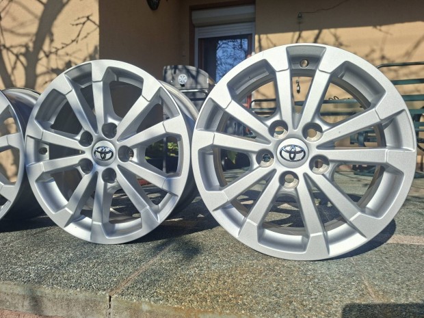 Toyota gyri alufelni alu felni 5x114.3 60.1 ET39 jszer llapotban