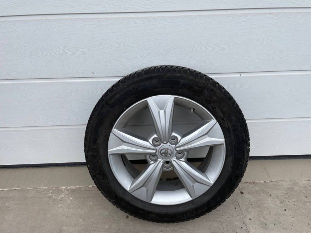 Toyota gyri alufelni elad