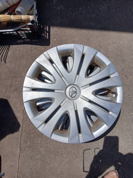 Toyota gyári disztárcsa garnitúra 16"eladó.