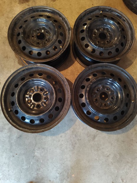 Toyota gy�ri lemezfelni 4 db 16" elad�