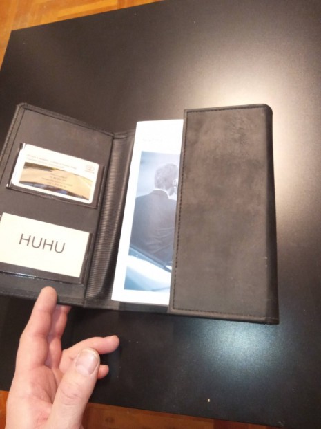 Toyota gy�ri szerv�z mappa �s haszn�lati utas�t�s( magyar nyelv�)