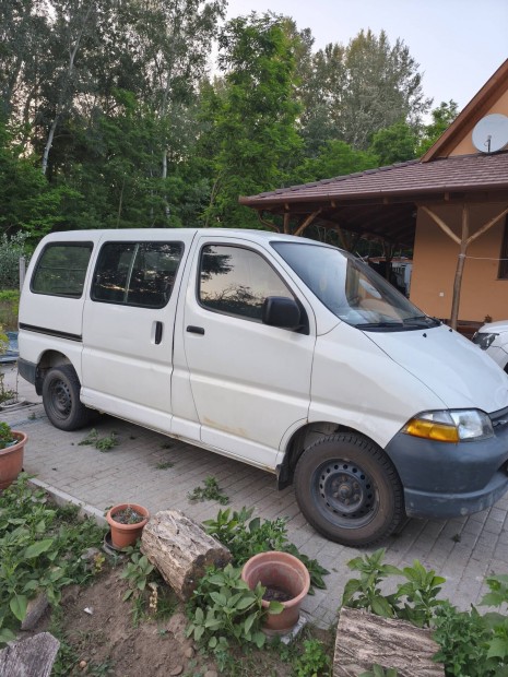 Toyota hi-ace  6szemlyes csere rdekel