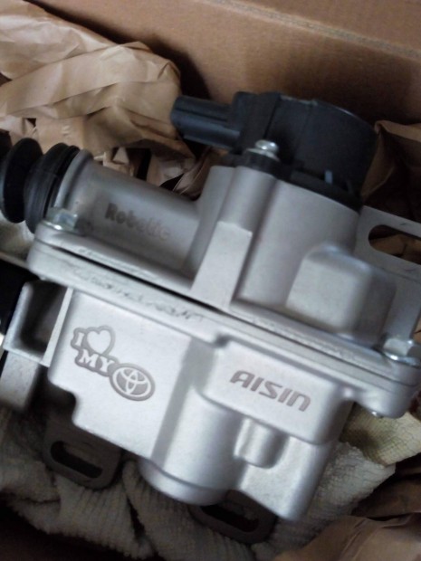 Toyota kuplung kiemel aktuator gyri