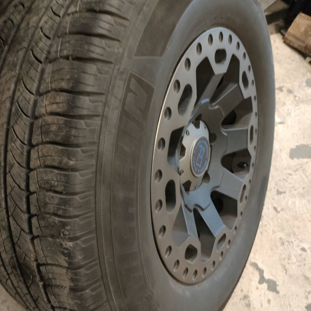 Toyota lc 200 kerekek 