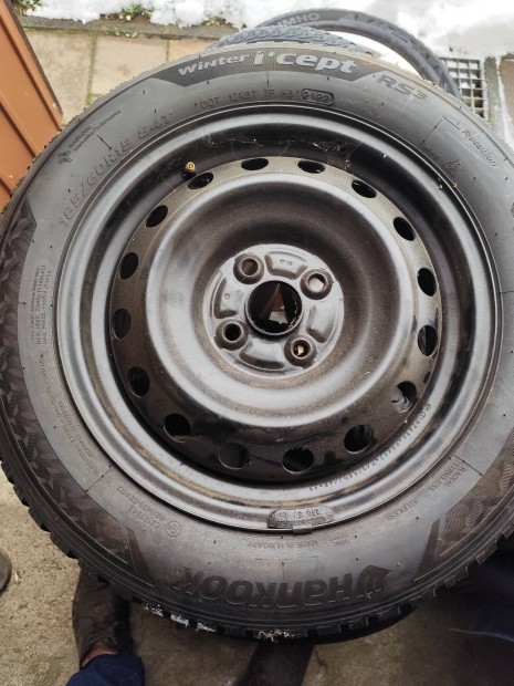 Toyota lemezfelni 15"