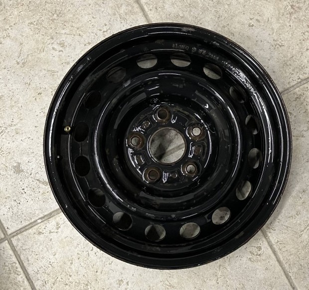 Toyota lemezfelni 15 " aclfelni lemezfelni garnitra 5x114,3