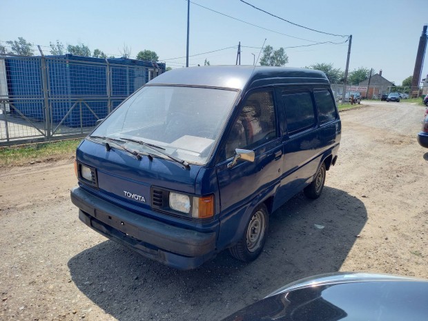 Toyota liteace 2.0D elad.