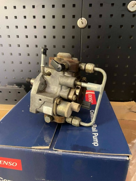 Toyota magasnyom�s� �zemanyag szivatty�