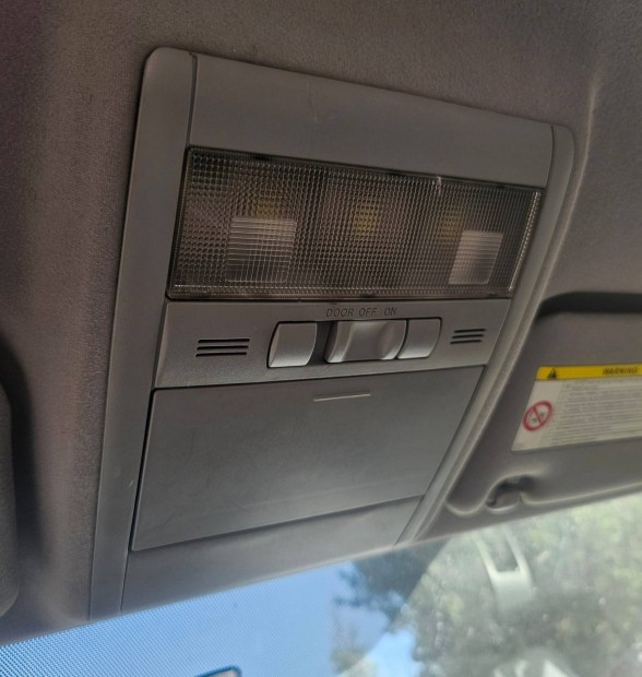 Toyota prius 2 belső világítás panel 8000