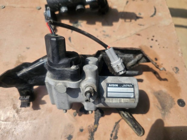 Toyota prius 2 ffk munkahenger ffkhenger 10000