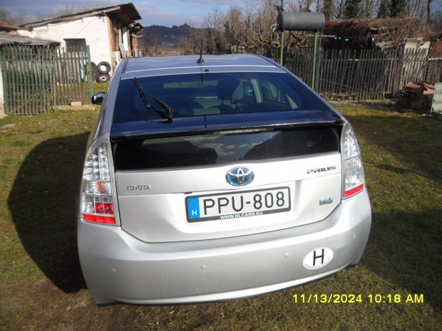 Toyota prius 4-es 1.8 hibrid 240000km-el elad