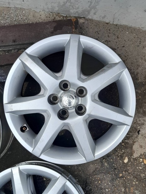Toyota prius audi a1 a2 a3 seat Skoda r16 5x100 felni alufelni
