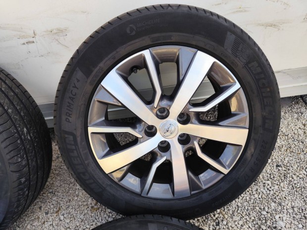 Toyota proace Verso opel vivaro Peugeot jumpy traveller 5x108 17"