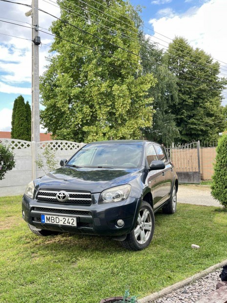 Toyota rav4 2.2 D-cat