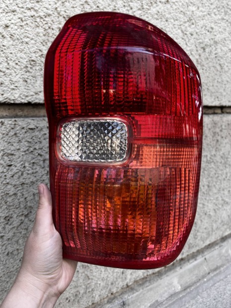 Toyota rav4 jobb hátsó lámpa