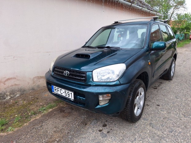 Toyota rav 2.0 turbo dizel ez év végé ig müszakis azonal vihetö