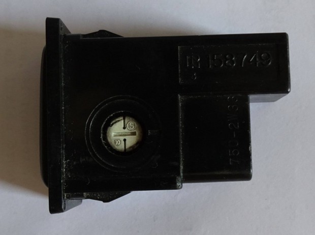 Toyota ventil�tor kapcsol�