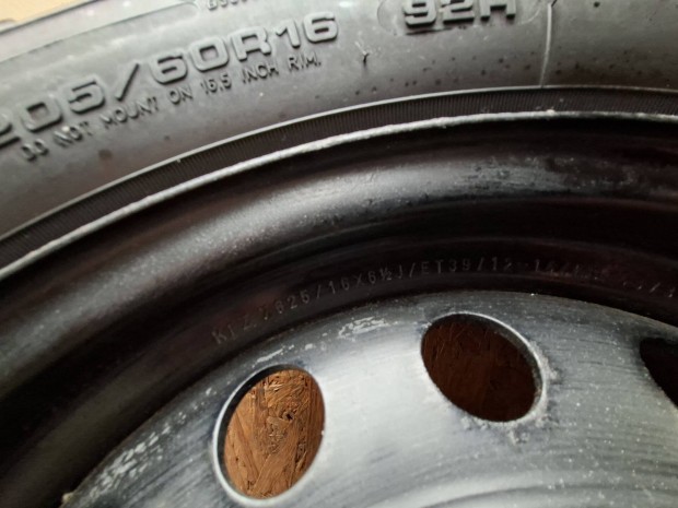 Toyota verso acél vas lemez felni Sava Eskimo 205/60r16 teli