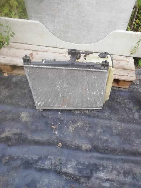 Toyota yaris 2004 vzht. 