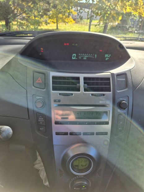 Toyota yaris cd- BTW autrdio