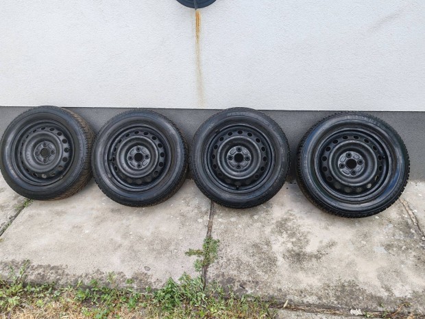 Toyota yaris lemezfelni tli gumival15"