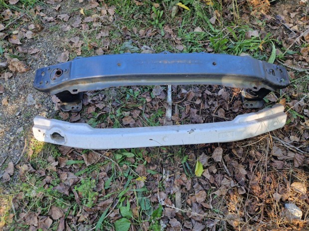 Toyota yaris l�kh�r�t� merev�t� energia elnyel�vel 2012-2020