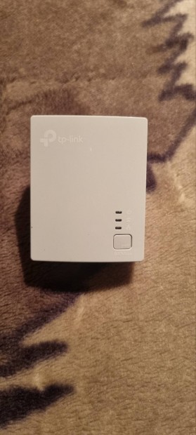 Tp-Link TL-PA4010 500Mbps ramkri jeltovbbt 