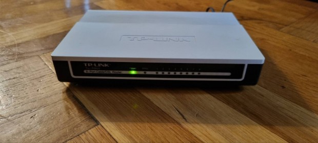 Tp-Link TL-R860 switch 8 portos 