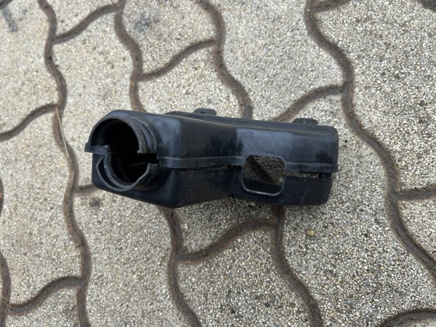 Trabant 601 gy�ri korm�ny v�lt� burkolat bor�t�s