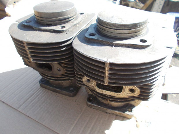 Trabant 601 henger p�r k�szlet, fel�j�tott