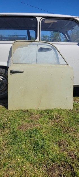 Trabant 601 jobb oldali ajt elad!