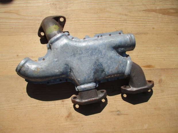 Trabant 601 kipufog csonk, gyri j