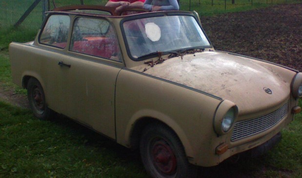 Trabant Elad! (2db)