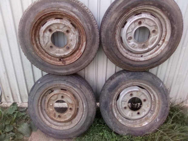 Trabant Wartburg Skoda 120 felni garnitrk eladk!