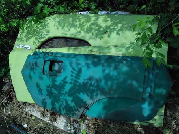 Trabant Wartburg hátsó sárvédő