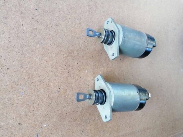 Trabant , Wartburg, Barkas - önindító relé, behúzó tekercs, mágneskapc