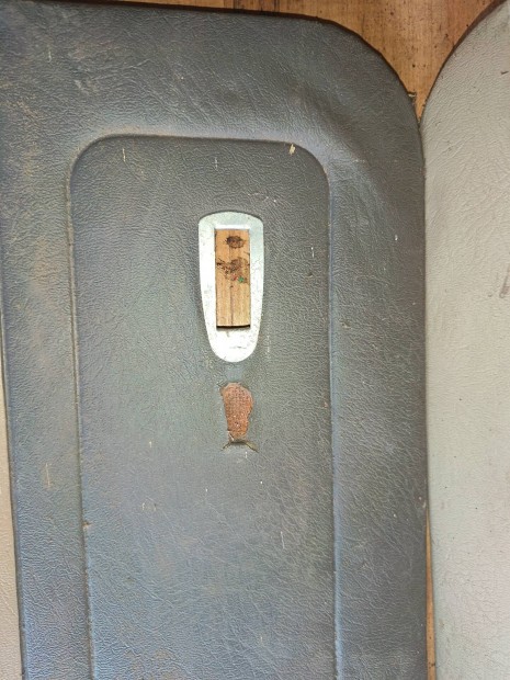 Trabant ajt krpit