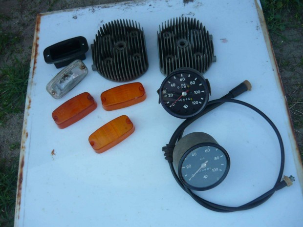 Trabant alkatr�szek